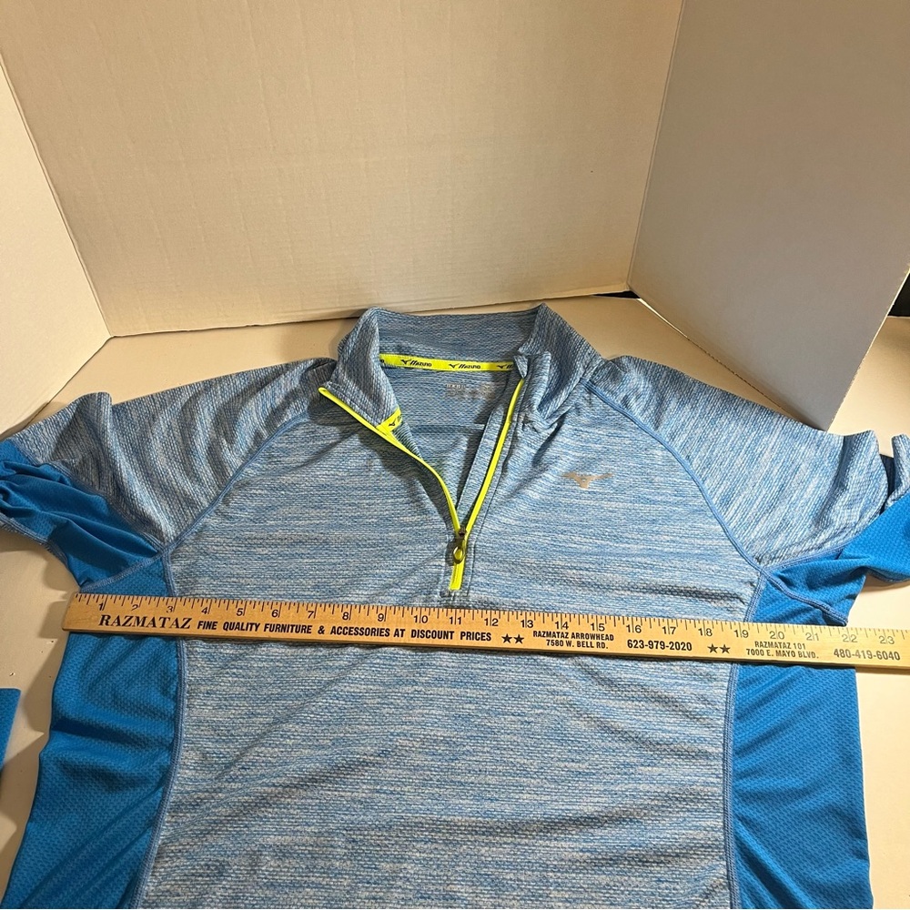 Mens Mizuno Japanese engineered shirt, half zip running shirt - Picture 5 of 6